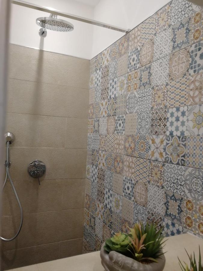 Squisita Home Noto Buitenkant foto